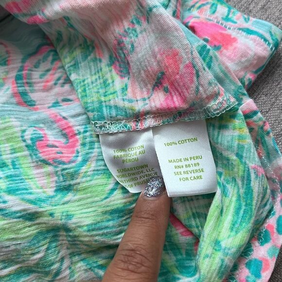 Lilly Pulitzer Etta V-Neck woman’s shirt - Picture 5 of 5